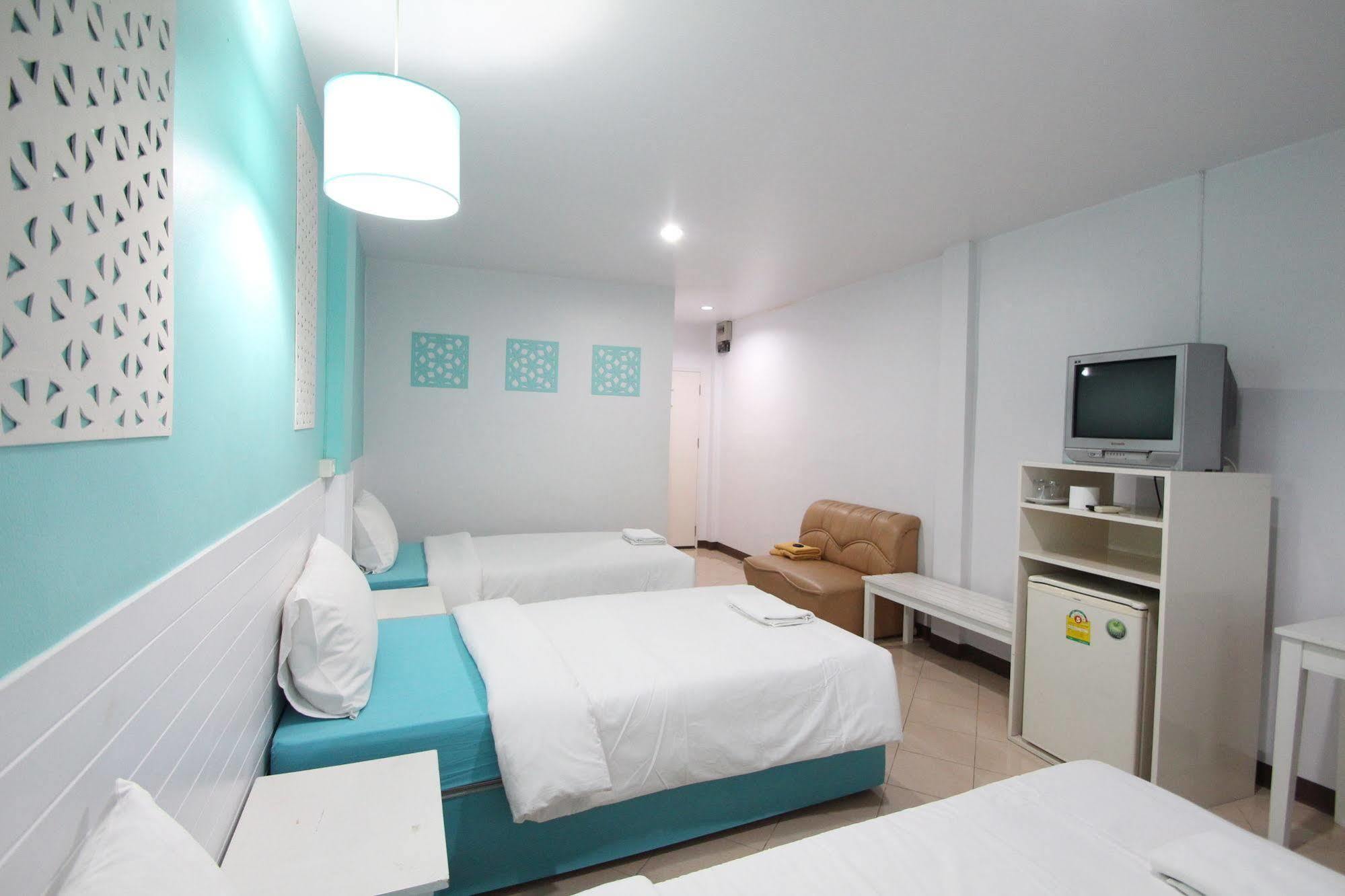 Preme Hostel Bangkok Exterior photo